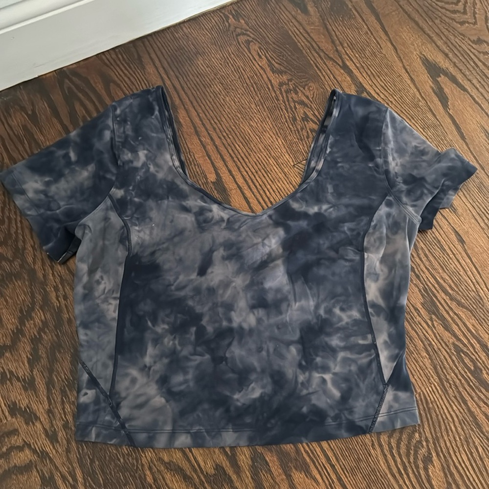 align t shirt